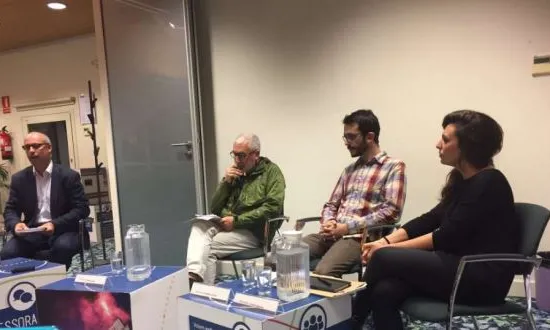 Imatge de la Jornada Som aquí, Sumant valors.