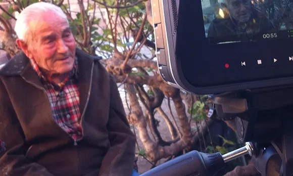 Gravant el documental sobre Josep Milà. Font: Campanya de micromecenatge de Correm per la Terra