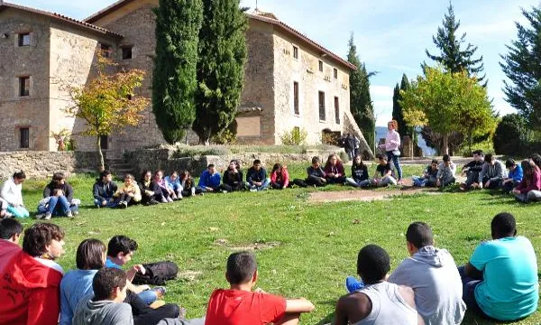 El guardó vol promoure l'estudi sobre l'impacte de les colònies en els valors educatius. Font: Fundesplai 