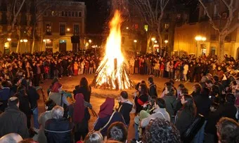 Des del 1992 es celebren els Foguerons de Sa Pobla a Gràcia.