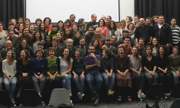 Foto de grup del Col·lectiu de Professionals del Treball Comunitari de Catalunya. Font: Pàgina de Facebook del Col·lectiu