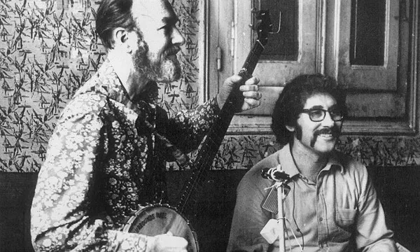 Pete Seeger i Jordi Llopart a Barcelona el 14 de febrer de 1971 (Foto: Ferran Nadeu)
