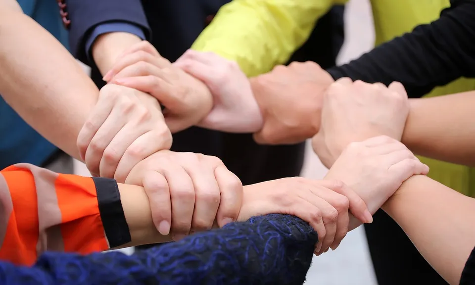 El Centre d’Estudis de l’Esplai organitza un curs sobre Dinamització Comunitària. Font: Pixabay