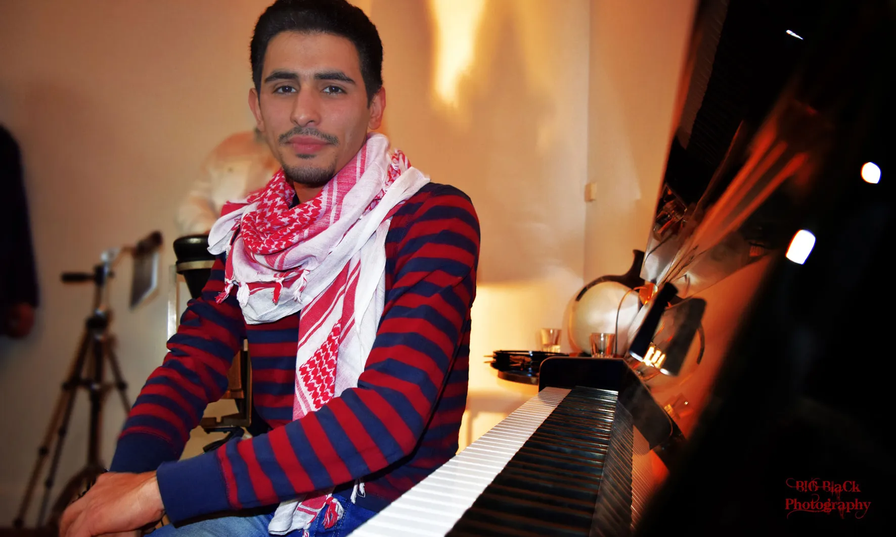 El pianista del camp de refugiats de Yarmouk. Font: ACP