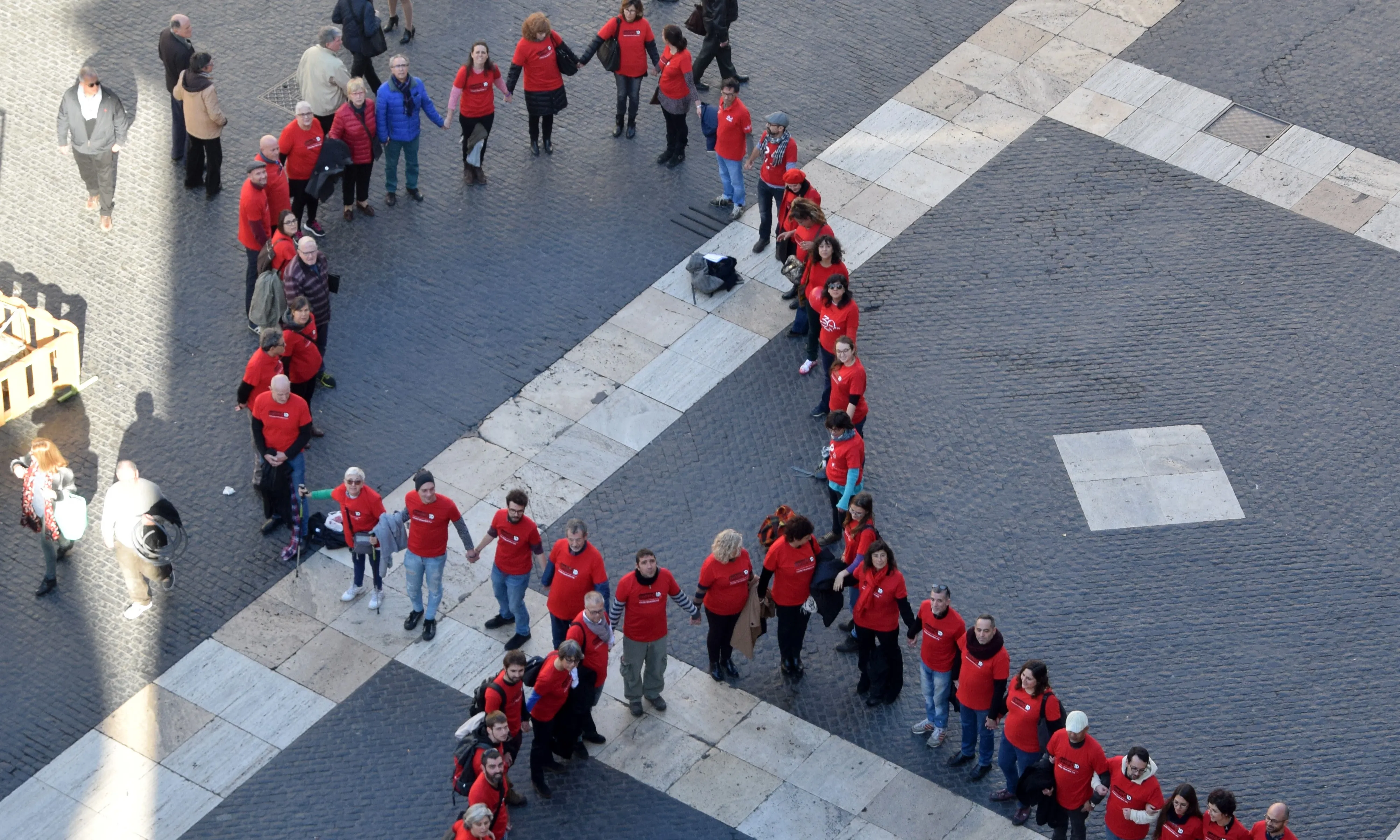 Campanya #LlaçosPerLaSida. Dia Mundial de la Sida, 2016 / Foto: C1D