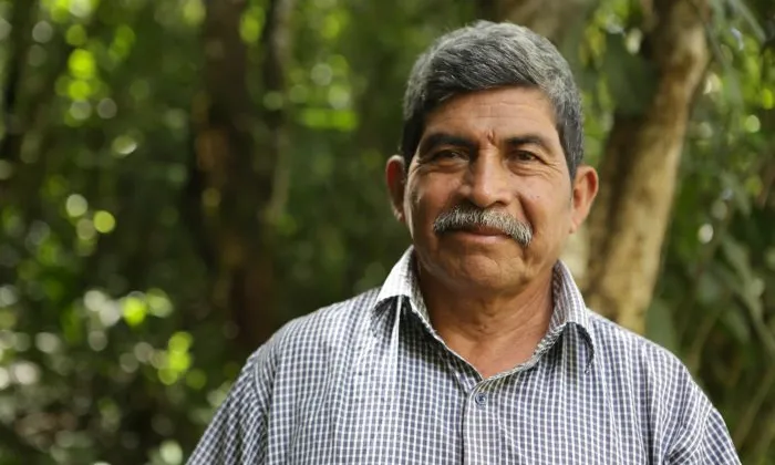 El líder indígena guatemaltenc Rodrigo Tot defensa  els drets sobre la terra de la comunitat Q’eqchi 