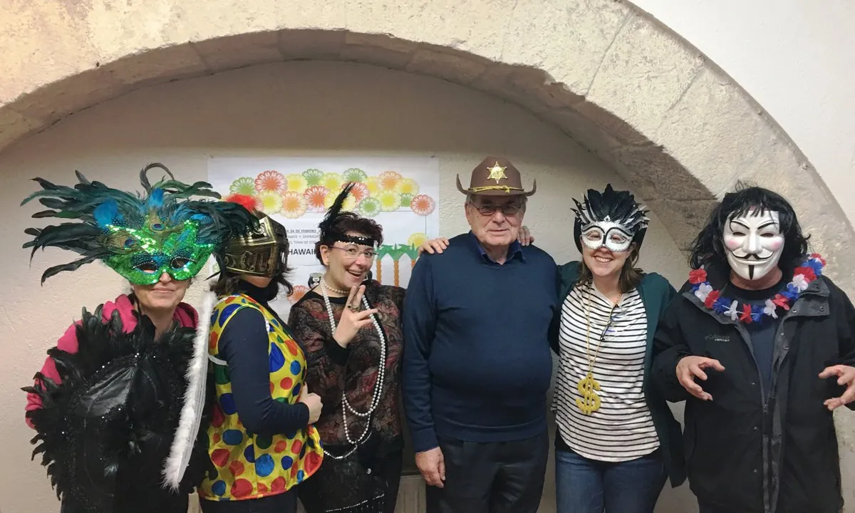 Celebració del Carnestoltes al menjador social.