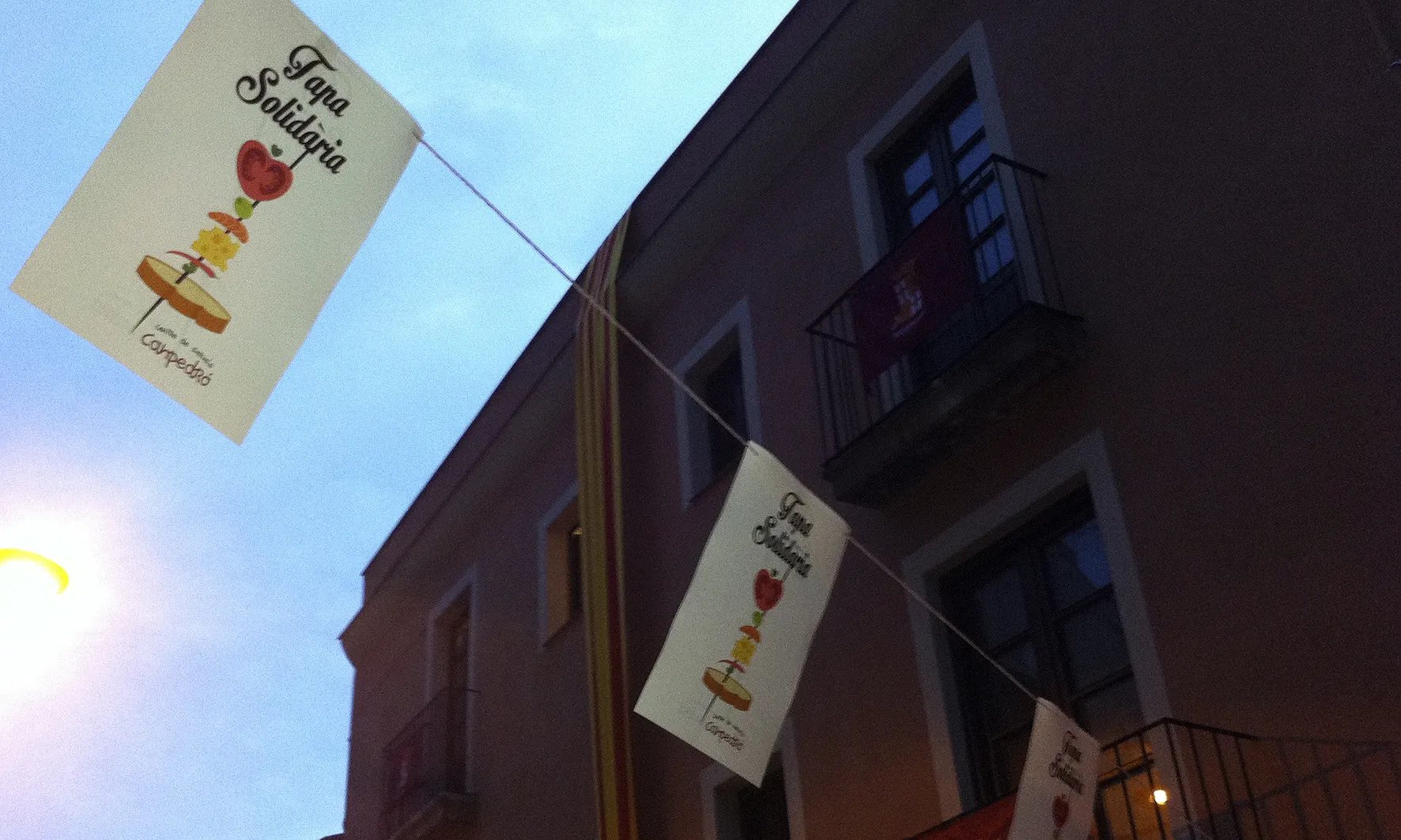 Banderola 'Tapa solidària'