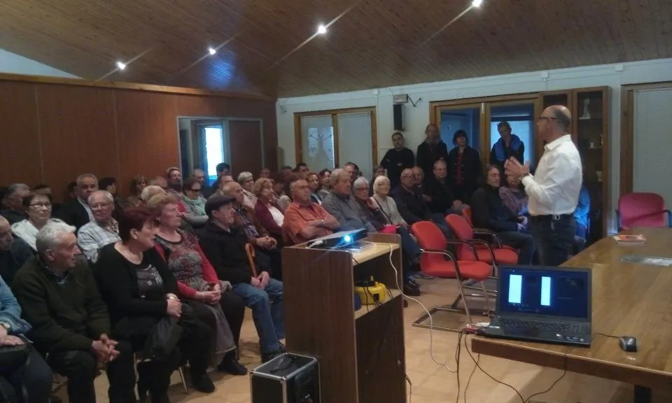 L'Arada treballant la memòria i el paisatge amb els habitants de Saldes
