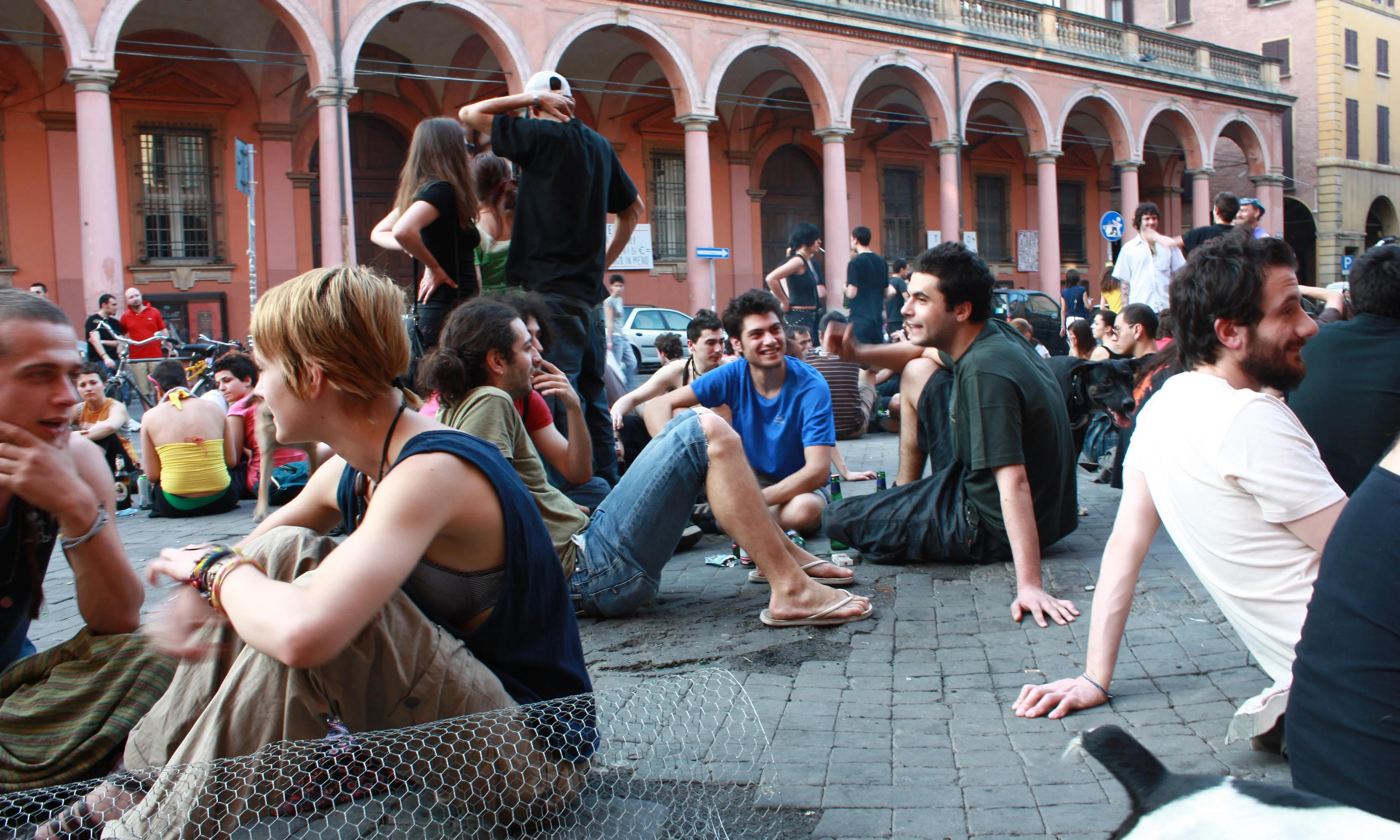 Joves plaça de Bolonya