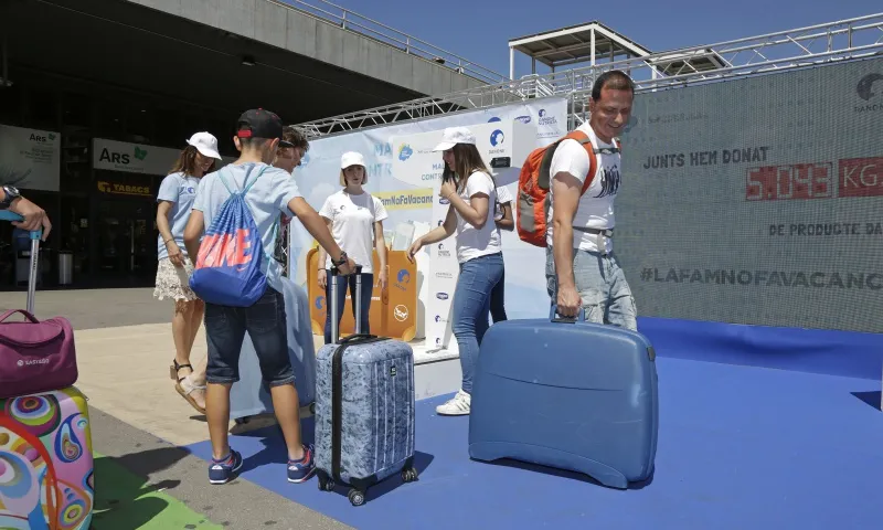 Danone i la Fundació Banc dels Aliments s'uneixen amb el repte de superar els 32.500kg de solidaritat aconseguits a Barcelona l'any passat