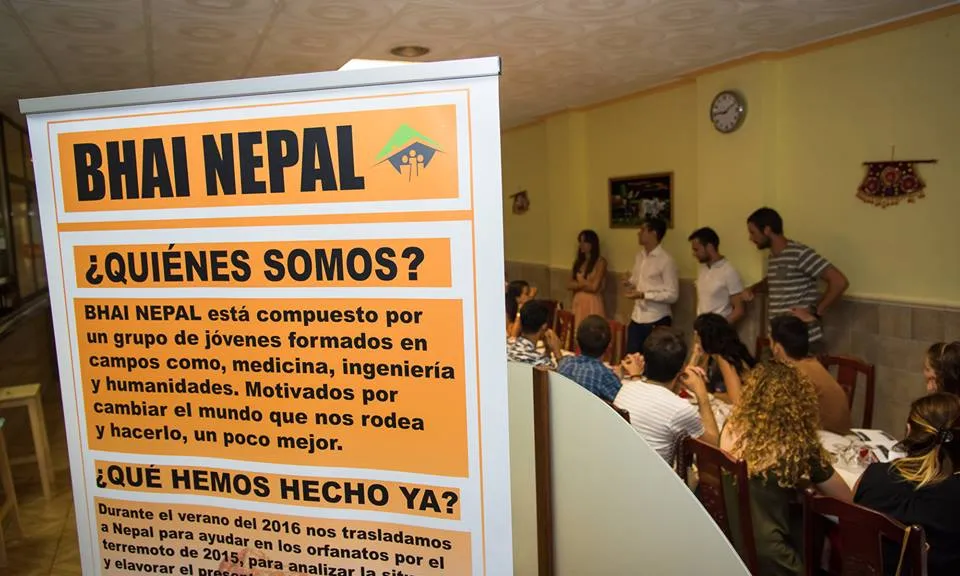 Roll-up de Bhai Nepal.