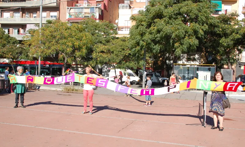Roquetes fa pinya. A la foto, celebrant el "Dia de la pinya"