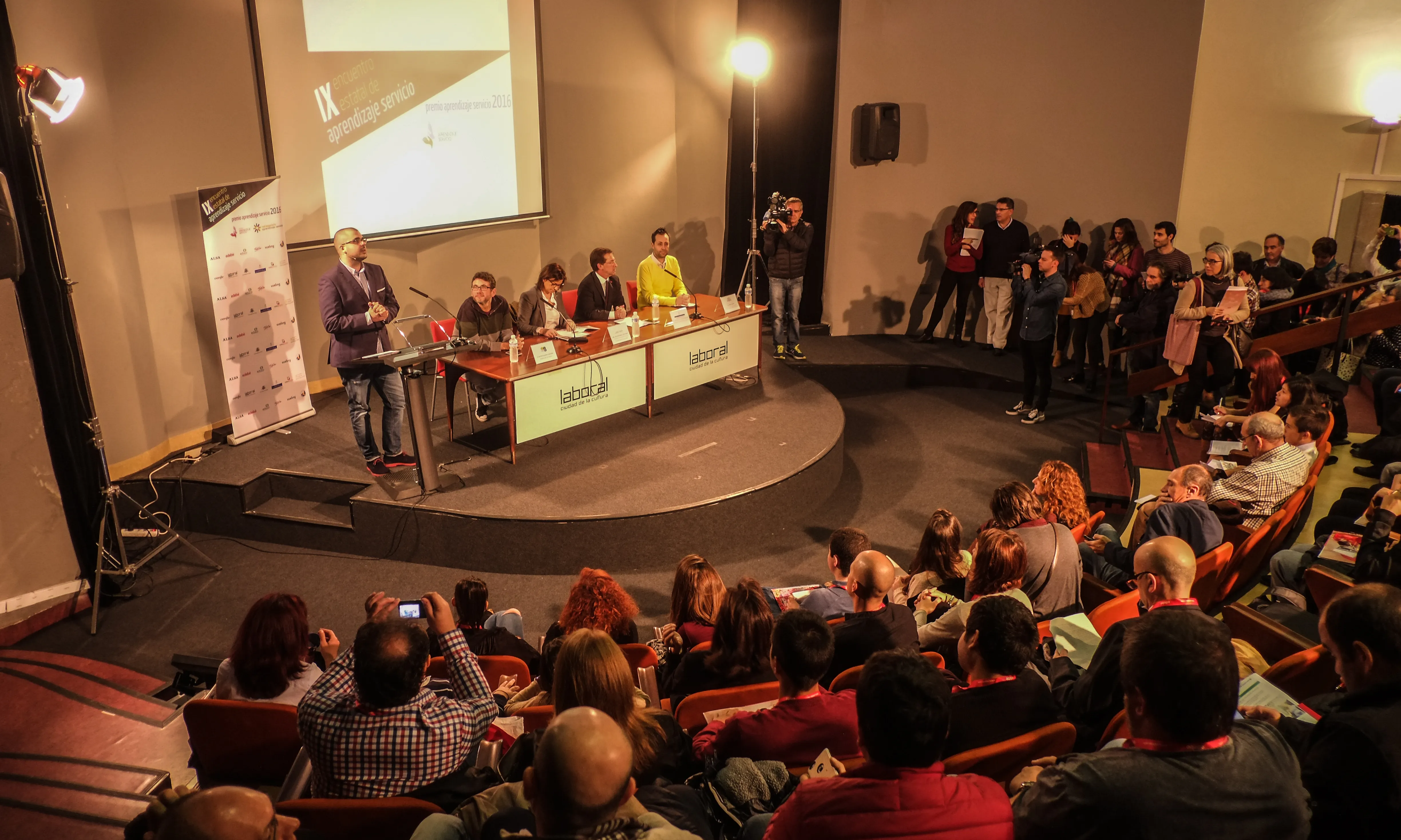 Acte d'entrega del Premi ApS 2016