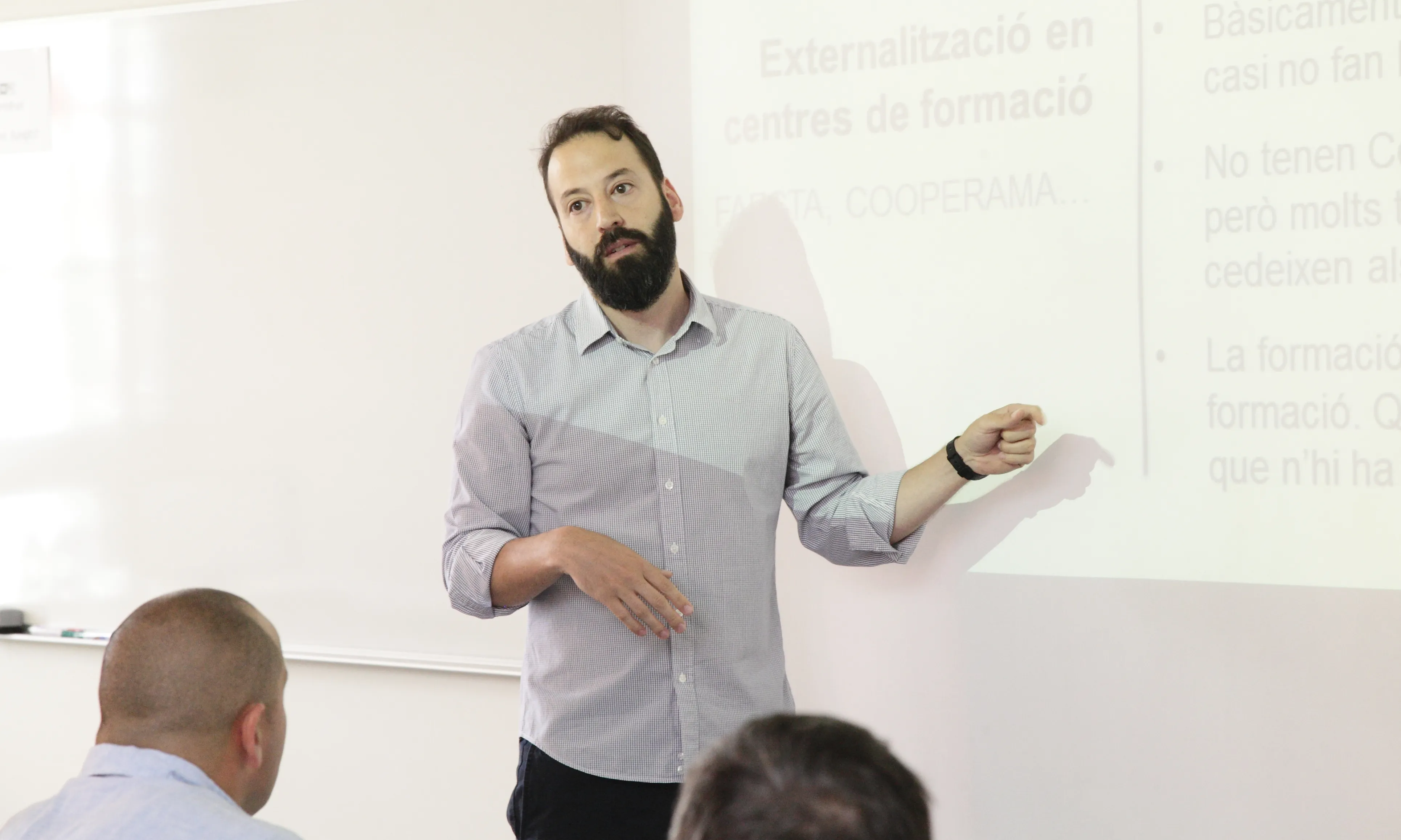 El director de la Federació de Cooperatives de Treball de Catalunya, Guillem Perdrix, en una presentació