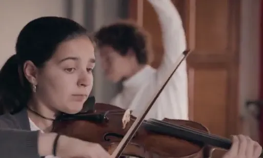 Fotograma del curtmetratge "Júpiter i Mart"