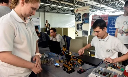 La programació i la robòtica educativa van de la mà