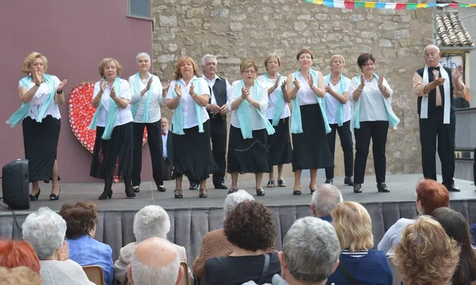 La celebració de les Enramades és una de les principals festes al barri de les Escodines