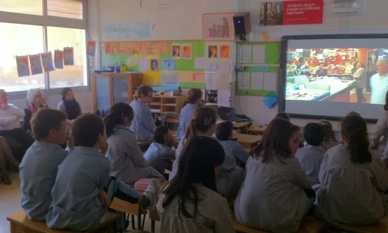 Els documentals que recullen les històries de vida es presenten a diferents escoles per trencar estereotips sobre les persones grans.