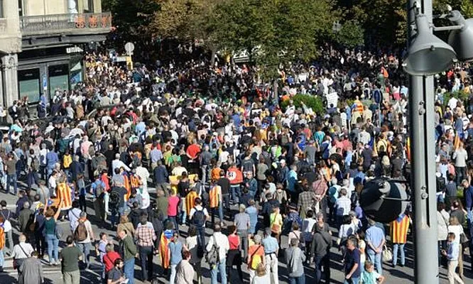 Mobilitzacions socials a Barcelona contra la repressió a les institucions catalanes.