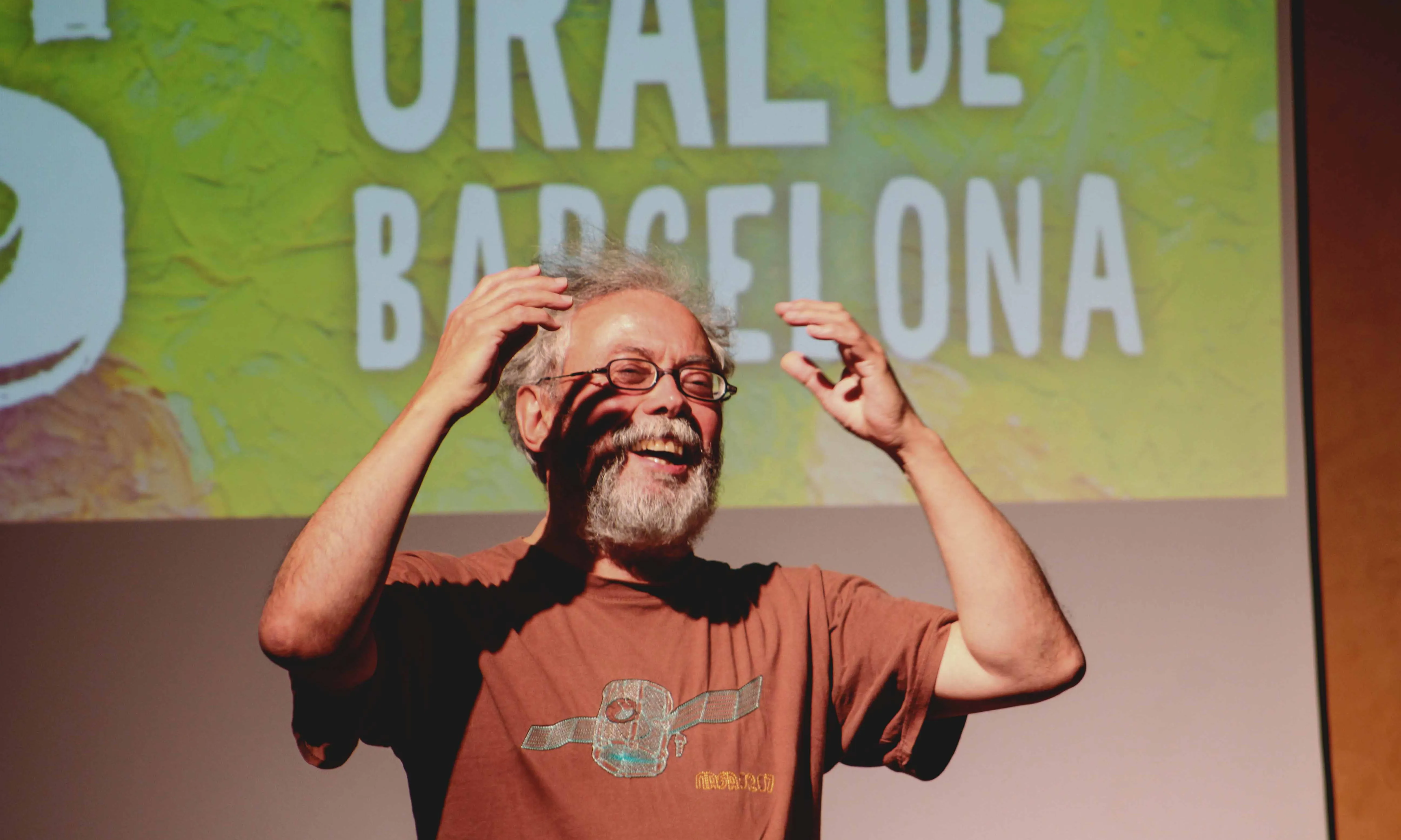 Quico Cadaval, un dels narradors del Festival, durant una actuació