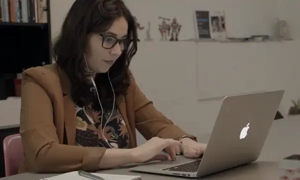 Fotograma del vídeo d'Eticas per al Premi Barcelona a l'Empresa Innovadora en Conciliació i Temps 2016