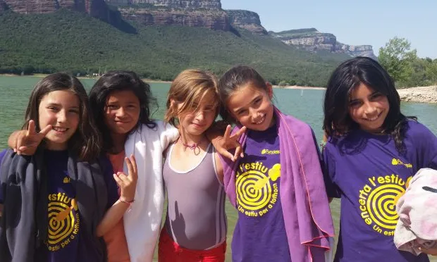 Nens i nens de l'esplai Pubilla Cases-Can Vidalet