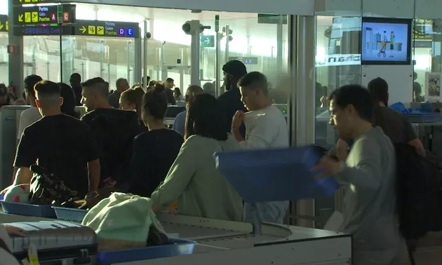 La vaga del personal d'Eulen, a l'aeroport del Prat, és un exemple del malestar que produeixen els contractes 'low cost'