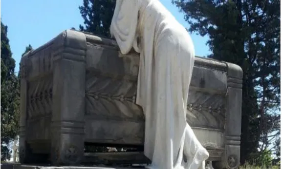 Escultura del panteó Flo i Escudé del cementiri de Montjuïc recuperada per Coeterium.