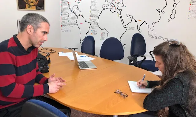 Álvaro Puertas, secretari general d'HIC a la seu d'iWith.org