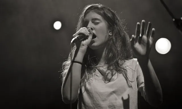IZARO oferirà un concert el 13 d'abril, a les 22.00 hores, a l’Ateneu L’Harmonia
