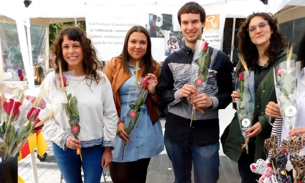 Les roses i punts de llibre de Fundació Comtal estaran disponibles a la parada muntada davant del mercat de Santa Caterina de Barcelona.