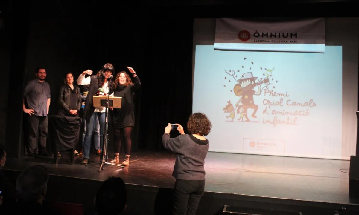 Lliurament d'una edició anterior del Premi Oriol Canals