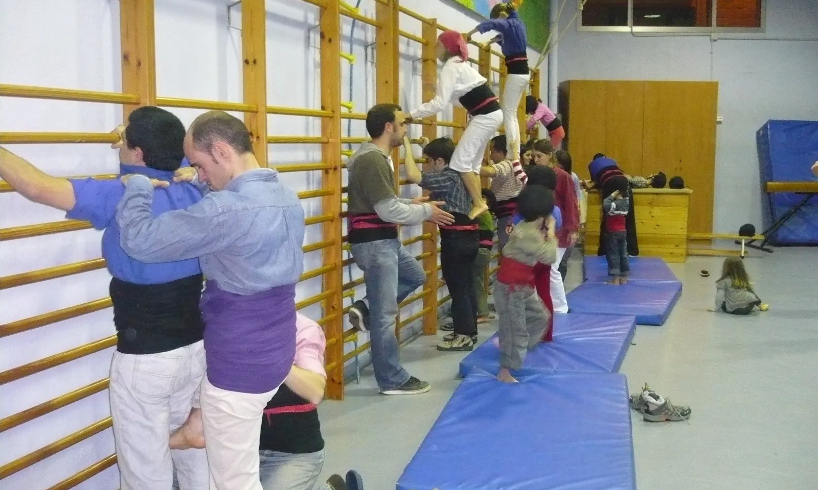 assaig canalla Castellers de la Vila de Gràcia