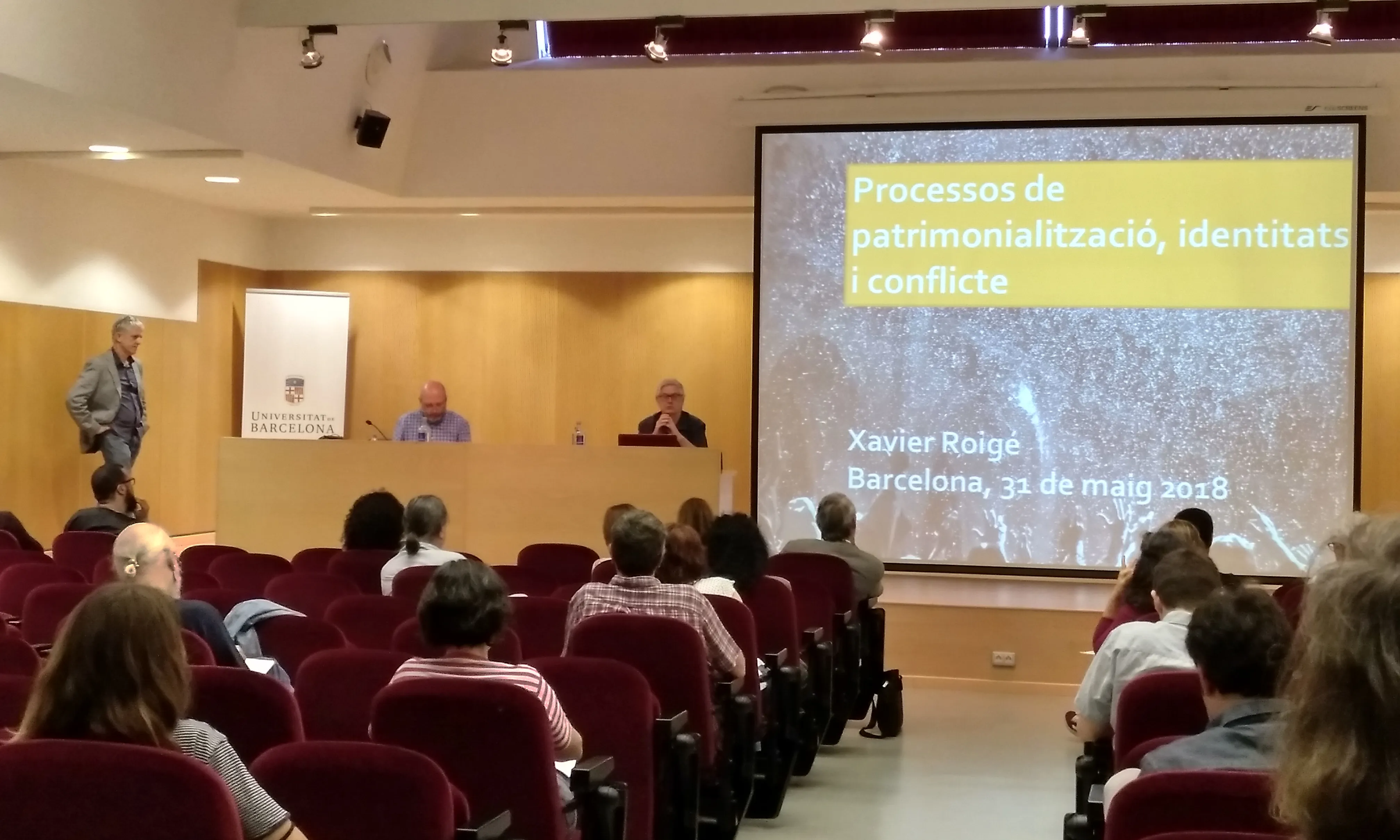 Imatge de la conferència de Xavier Roigé a la Universitat de Barcelona