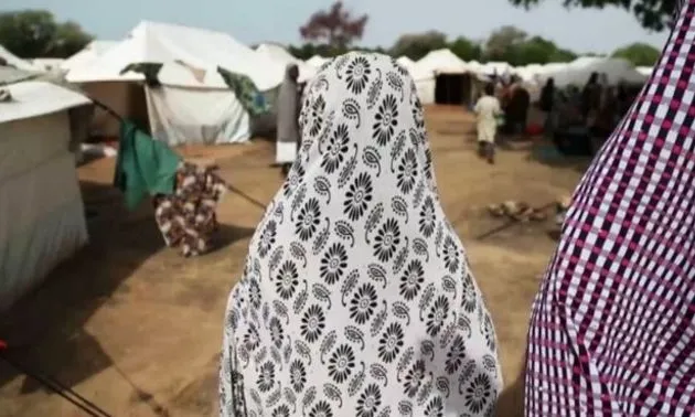 Nigeriana afectada per la violència jihadista i  després per l'exèrcit 