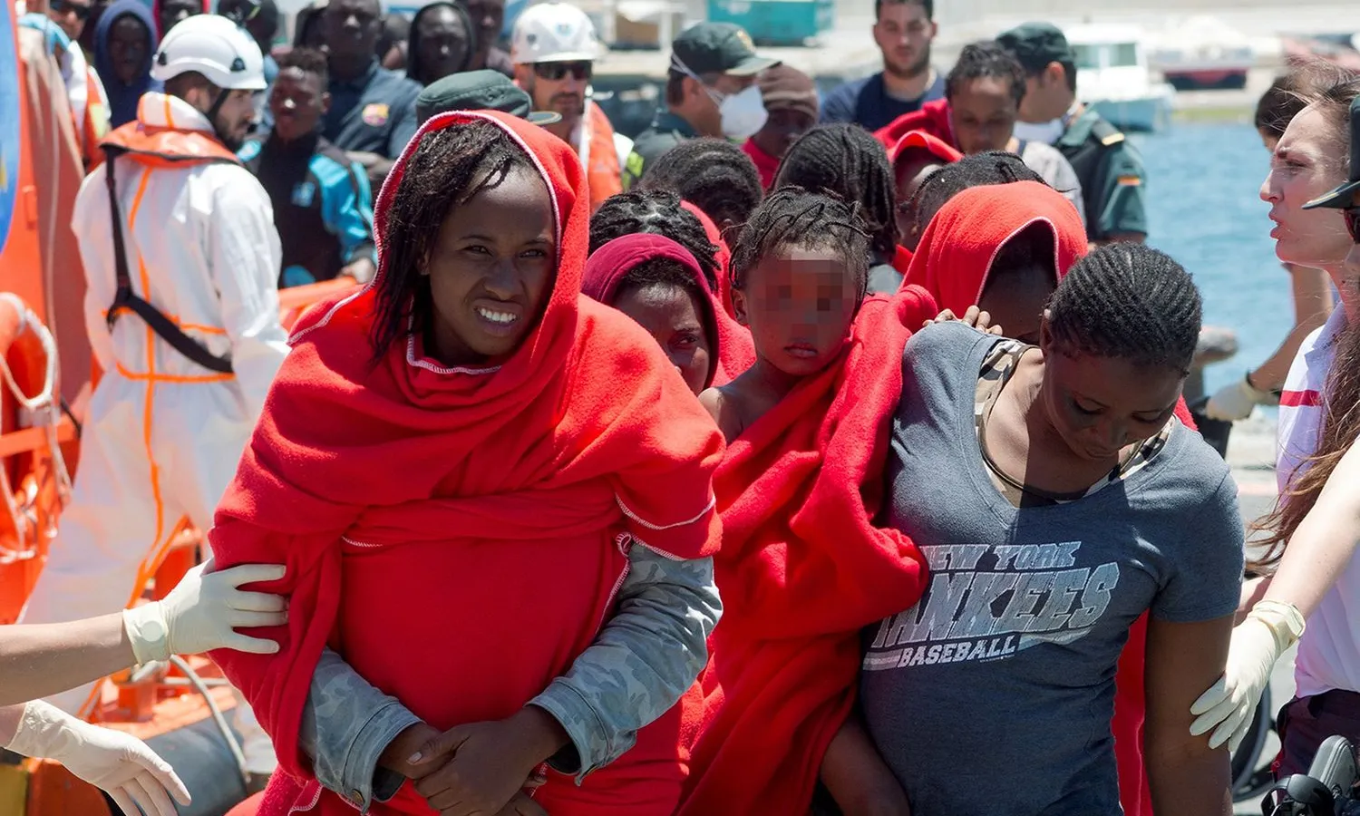 Mentrestant, l'atenció mediàtica estava pendent de l'Aquarius 