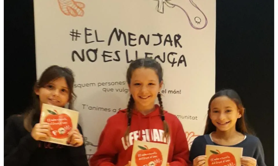300 nens i nenes de 6 a 12 anys van enviar les seves històries il·lustrades