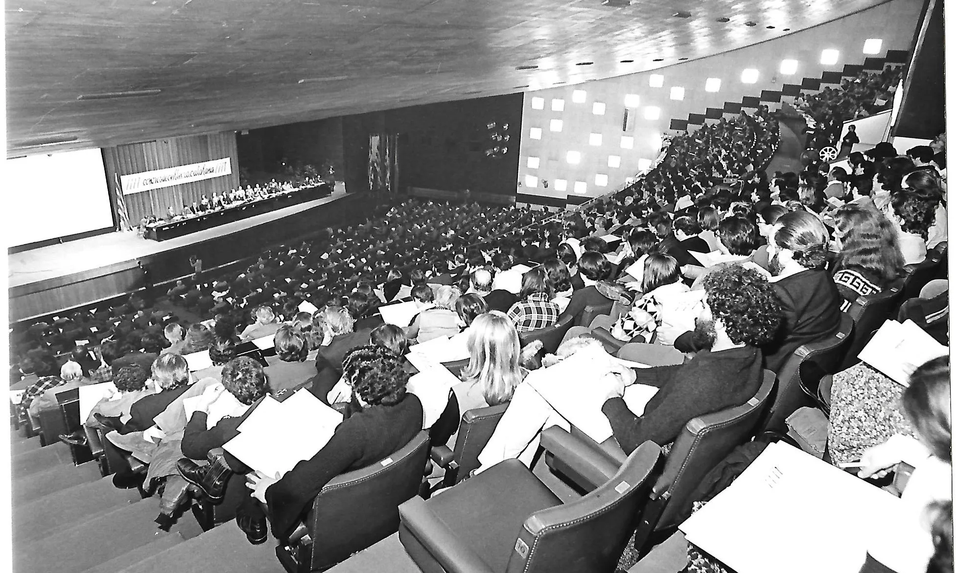 Públic en un auditori en un acte del Congrés de Cultura Catalana