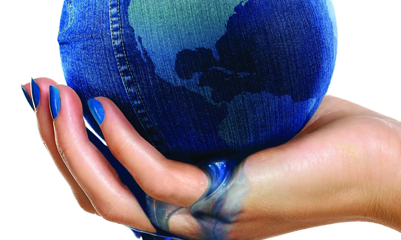 River Blue presenta la relació entre moda i medi ambient