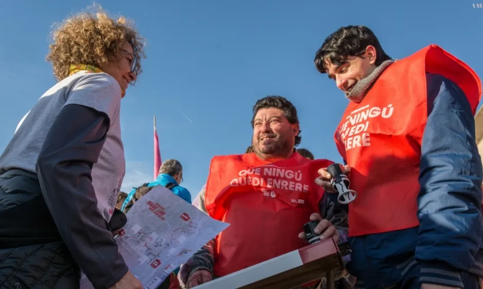 700 persones voluntàries han col·laborat amb la Magic Line.