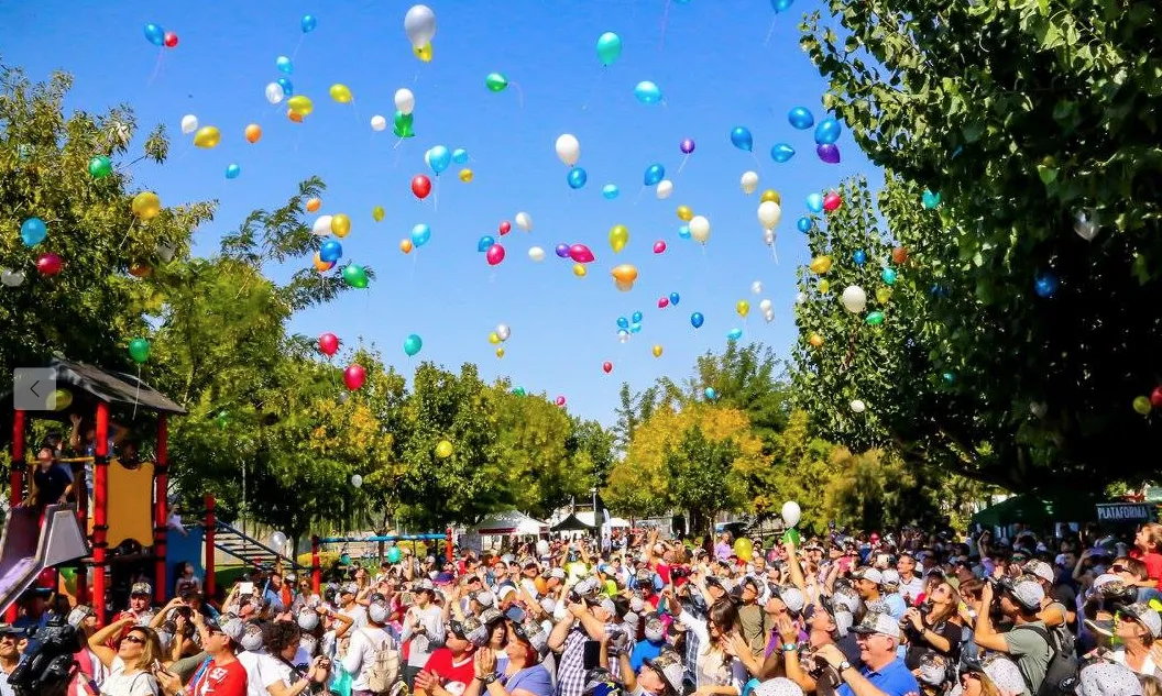 Enlairament de globus a la primera edició.