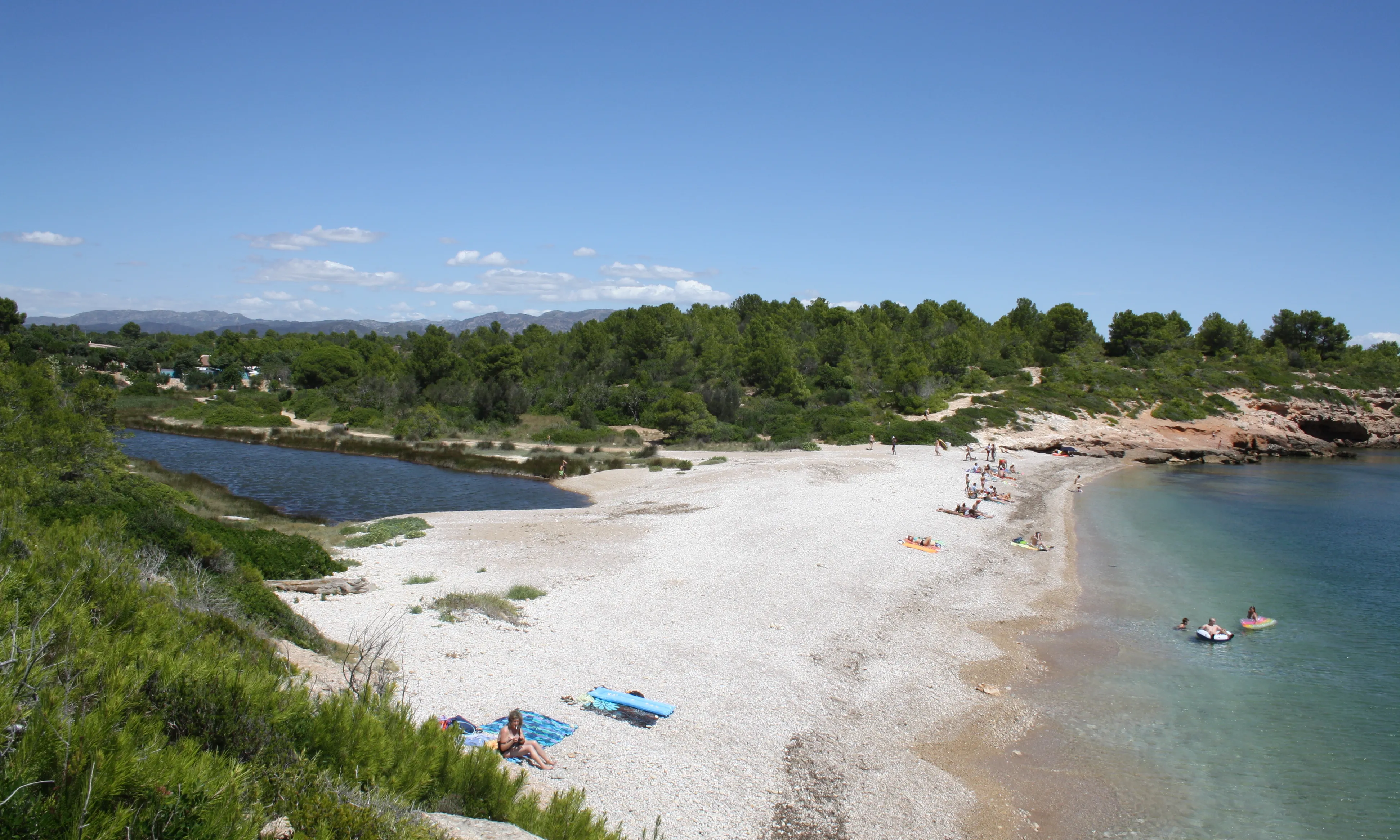 Panoràmica d'una platja de l'Ametlla de Mar