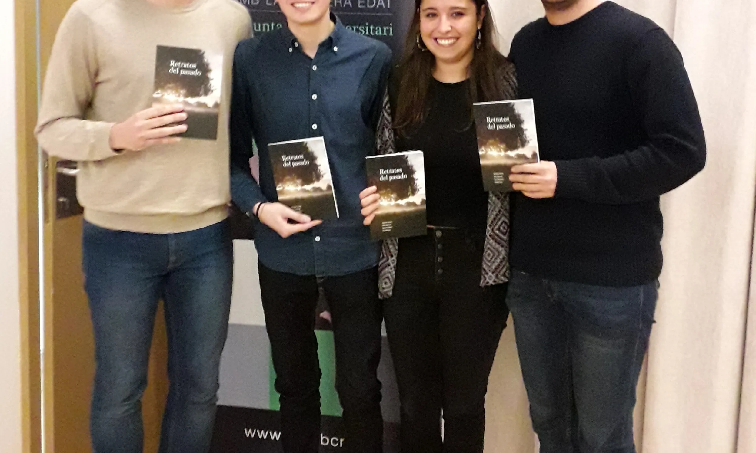 El jovent universitari, autor del llibre 'Relats del Passat'.