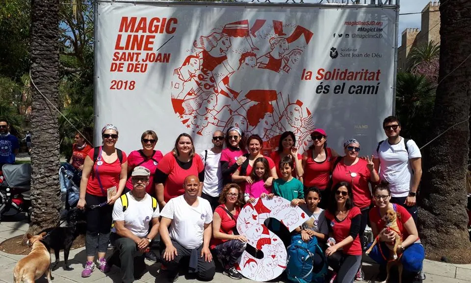 Els equips de la Magic Line participen a la marató i aconsegueixen reptes solidaris.