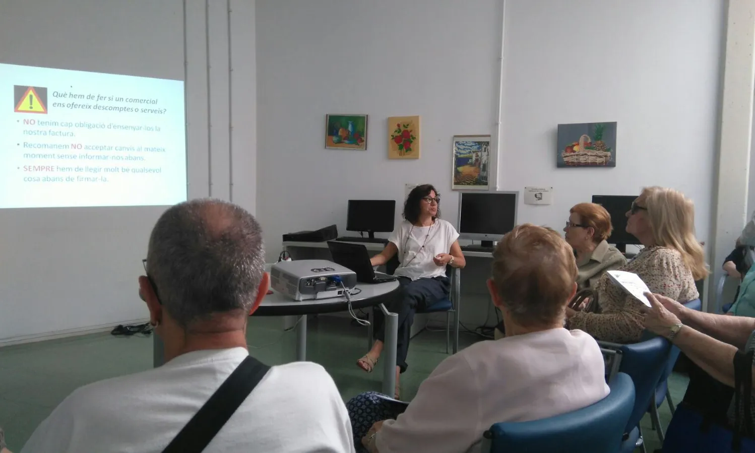 Marta Raventós fa tres anys que col·labora al projecte contra la pobresa energètica, impulsat arran de la mort de l'àvia de Reus. Font: FATEC