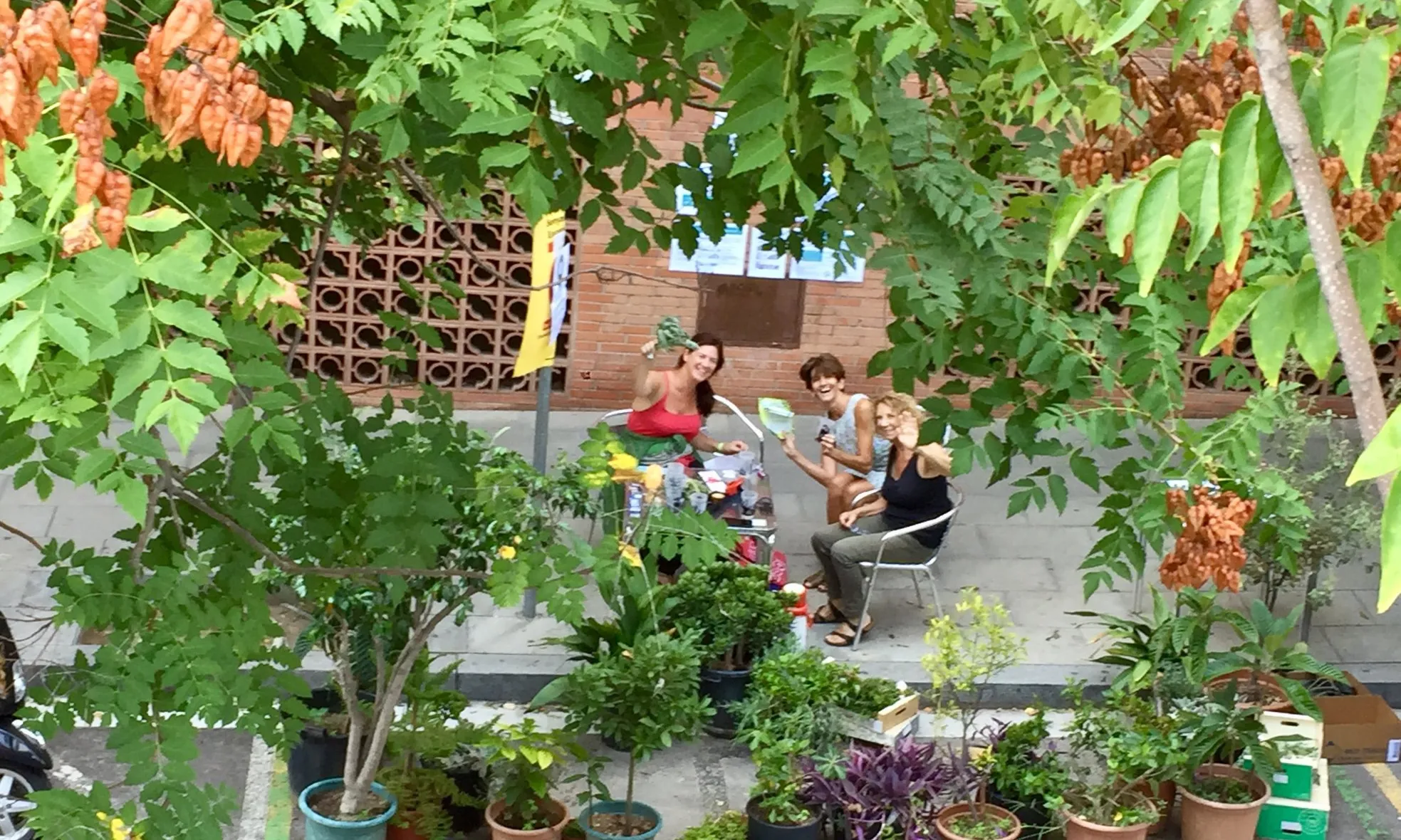 Membres de l'associació a la pasada edició del Parking Day a Barcelona