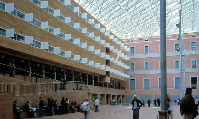 El Vestíbul Roger de Llúria del Campus Ciutadella de l'UPF acollirà un dels punts de recollida i venda.
