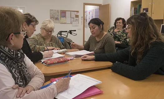 L'Associació de Dones No Estandard, en plena feina.