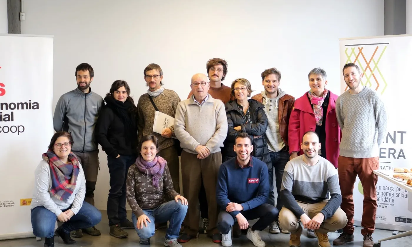 Foto de grup de l'Ateneu Cooperatiu de Ponent